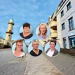 Mond, Am Warnemuender Kirchenplatz Apartment